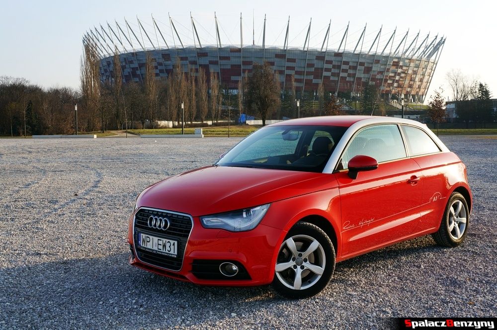 Audi A1 prawy przód Stadion Narodowy