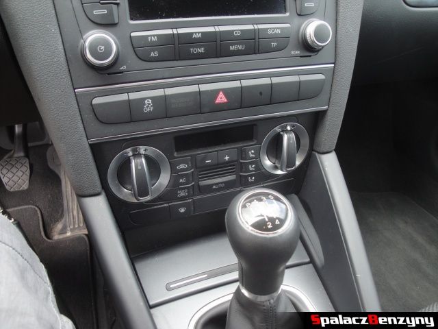 Audi A3 1.6 Sportback klimatyzacja