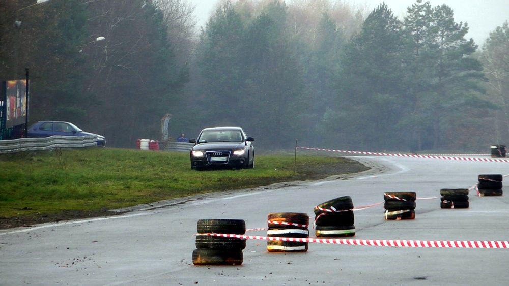 Audi A4 superoes tor kielce pomylenie trasy