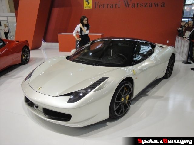 Białe Ferrari na Motor Show 2013 w Poznaniu