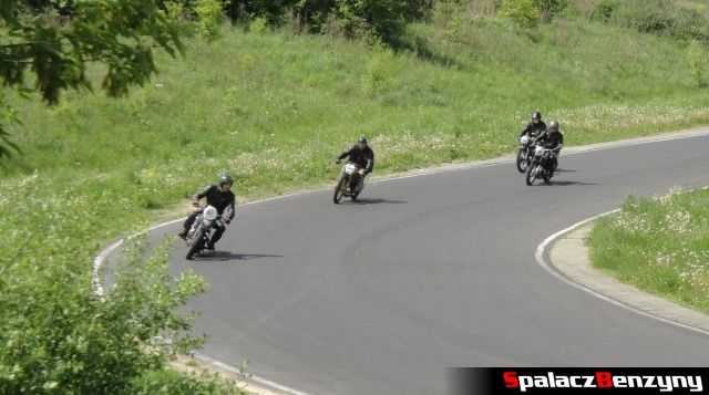 Cztery motocykle w zakręcie na Super Veteran 2012 w Lublinie