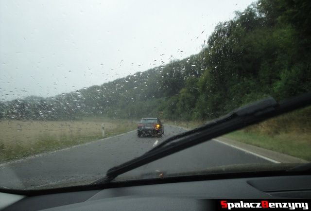 Deszcz podczas powrotu z Nurburgring