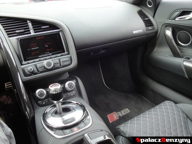 Fotel pasażera Audi R8 V10 plus na Worthersee 2013