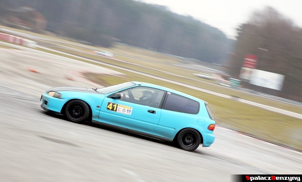 Honda Civic błękitna jazda na 2. runda SuperOes Kielce 2014