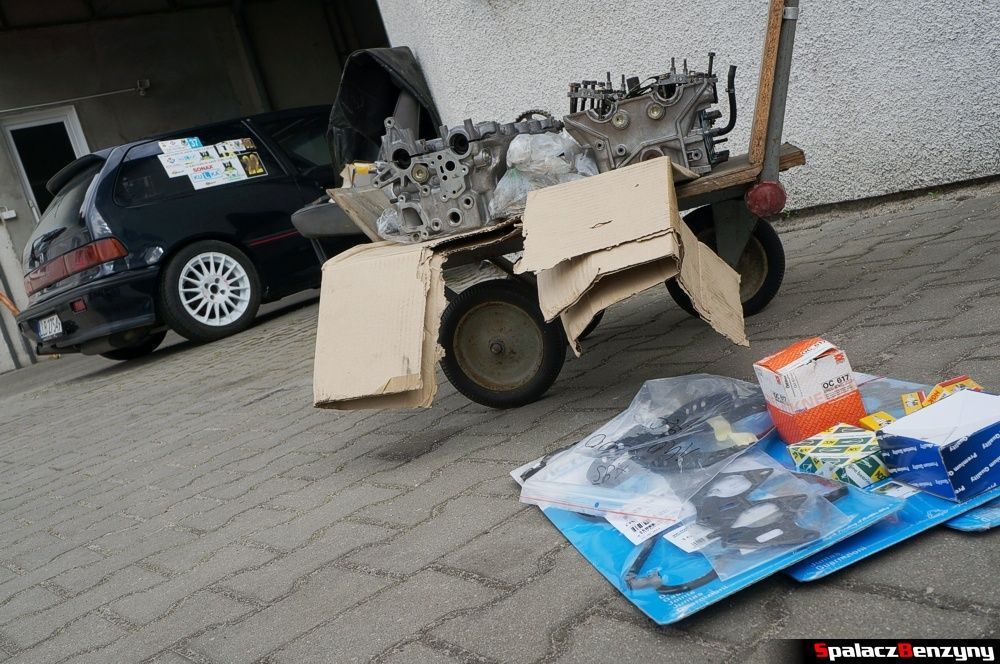 Honda Civic i części do remontu silnika