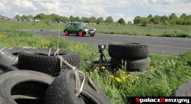 Kolorowe autko na mecie Rally Sprint WORD 2012 w Lublinie