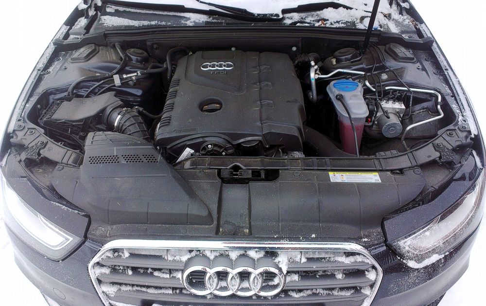 Komora silnika Audi z USA po naprawie