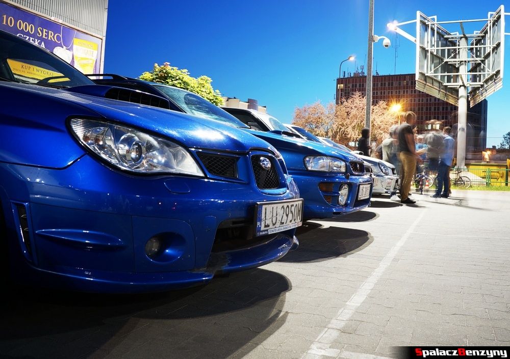 Niebieskie Subaru na Lubelskie Klasyki Nocą maj 2014