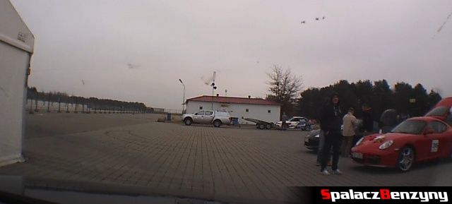 Poranny parking przed Tor Poznań Track Day