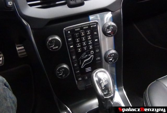 Przyciski Volvo V40 na Autosalon 2013