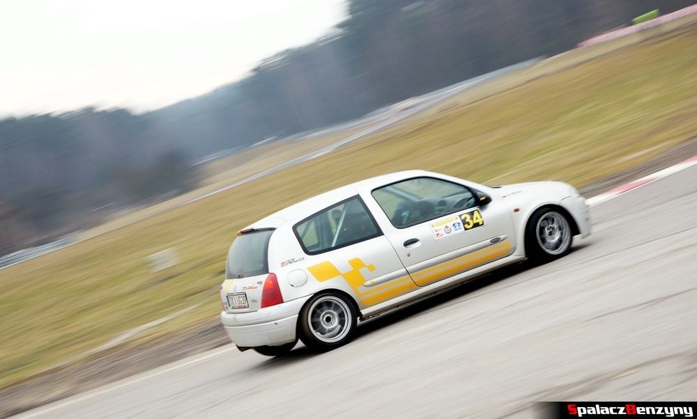 Renault Clio RS jazda na 2. runda SuperOes Kielce 2014