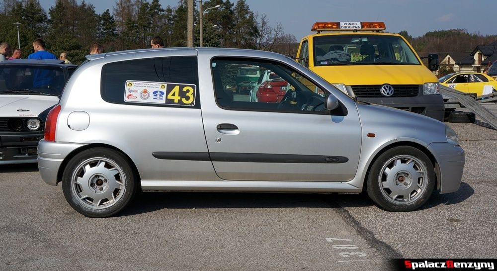 Renault Clio srebrne bok na 3. runda SuperOes Kielce 2014