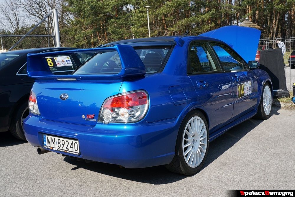 Subaru Impreza STI niebieska biała na 3. runda SuperOes Kielce 2014