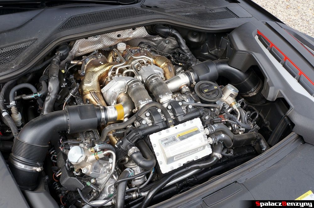Silnik Audi S8 4.0 TFSI 2015 bez osłony