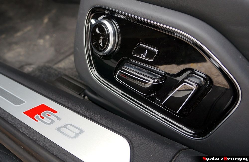 Sterowanie elektryką foteli w Audi S8 4.0 TFSI 2015
