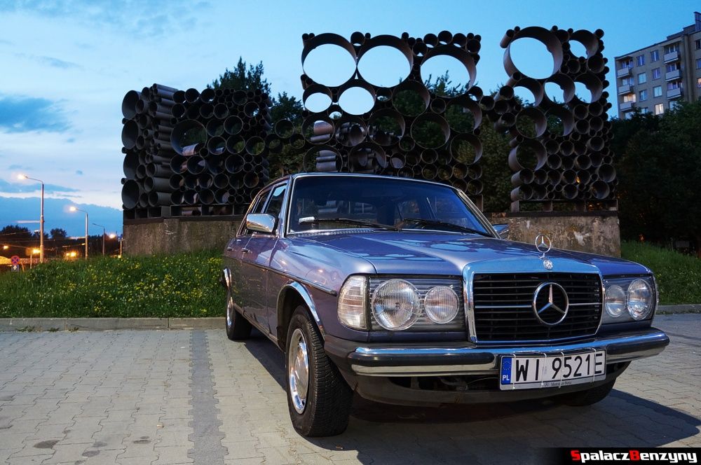 Mercedes klasyczny na Lubelskie Klasyki Noca 12 czerwca 2014